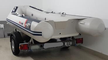 HonWave T38IE3 auf Trailer
