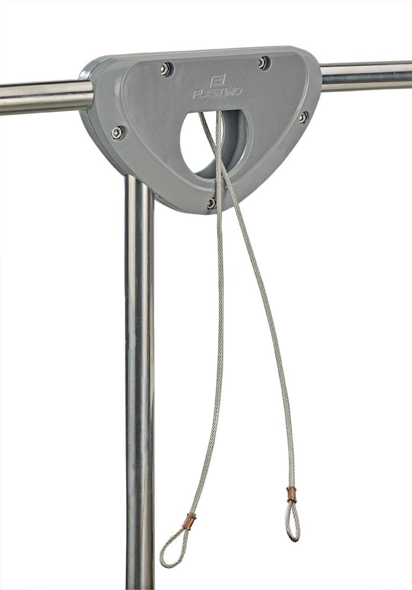 Reling Motorhalterung Anwendungsbeispiel